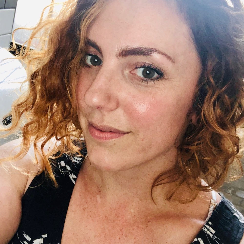 Meet your Posher, Caitlin